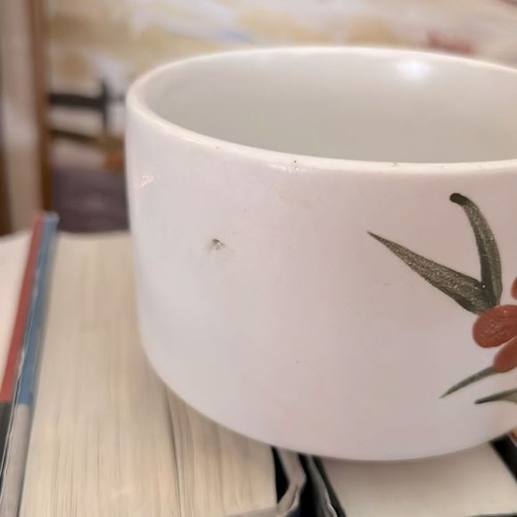 Vintage Stoneware Soup Bowl with Flowers - Picture 4 of 5